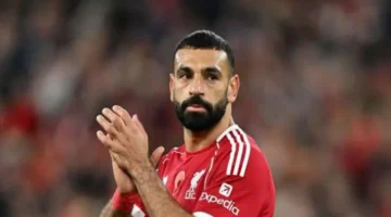 محمد صلاح يواجه جماهير ليفربول عقب هزيمة أيندهوفن بردة فعل إنسانية نادرة 1